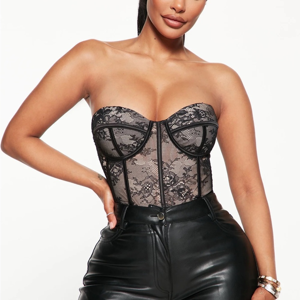 Elegant Black Lace Bustier Top